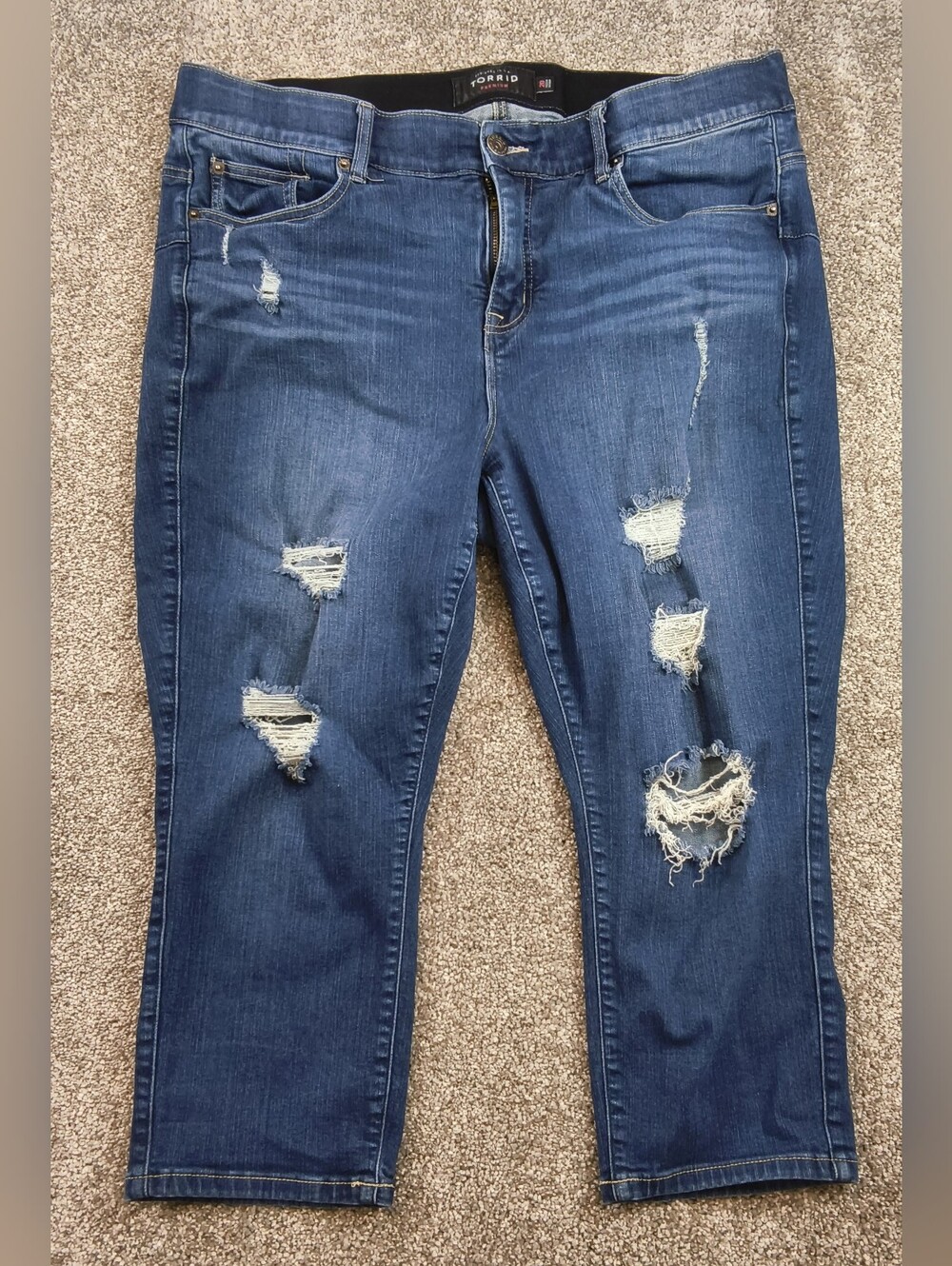 Torrid Bombshell Skinny Jeans Size 20 Distressed Ripped Premium Stretch
